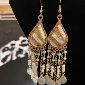 White and Gold earring
